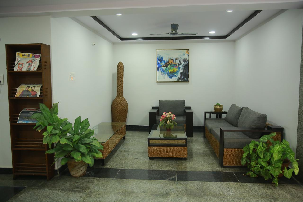 Lokis Forest Inn Hyderabad Exteriör bild